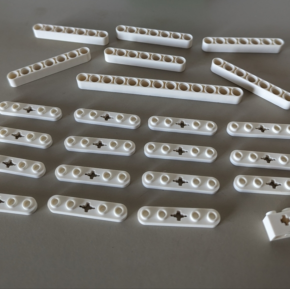 LEGO LOT OF 20 white MODIFIED bricks holes connectors technic star wars police - Picture 3 of 7